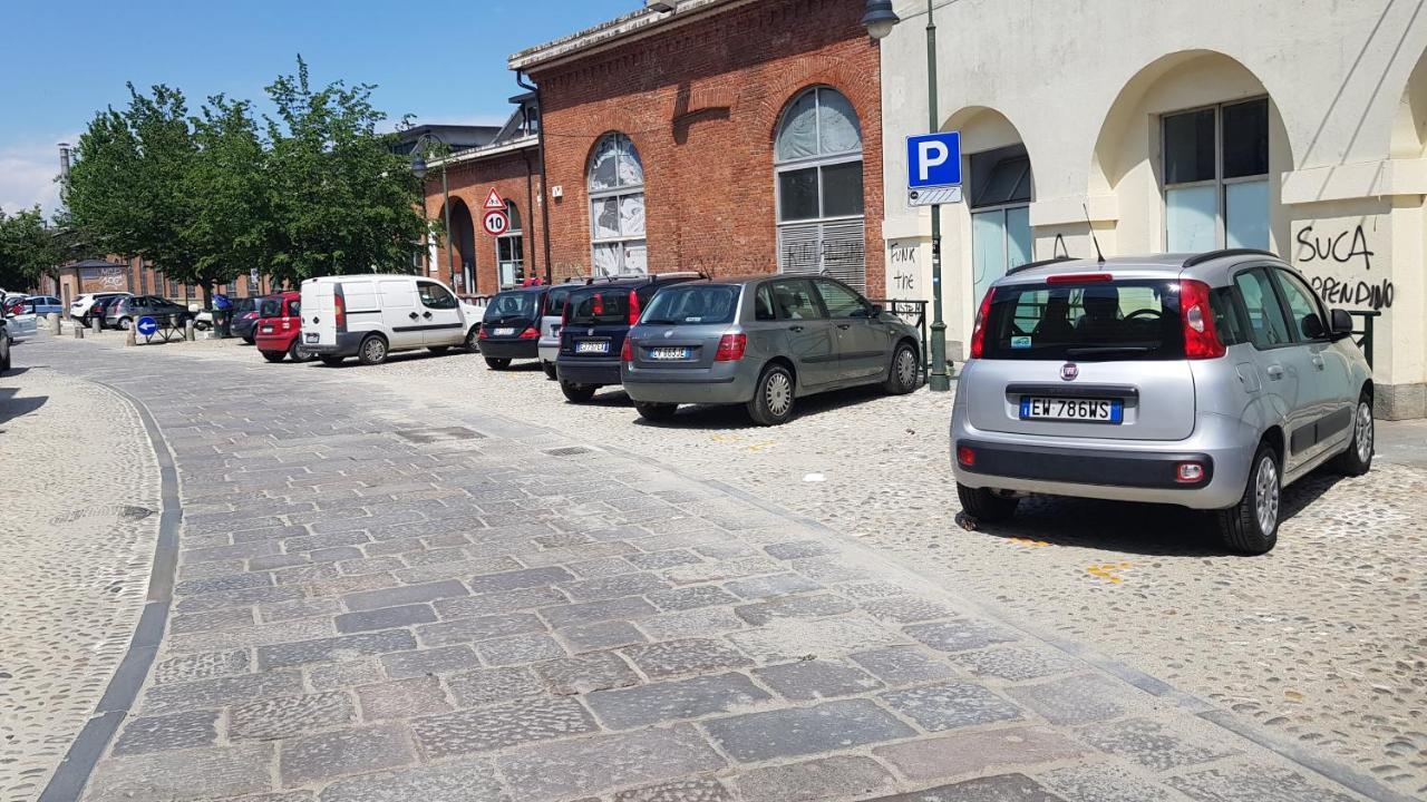 Bilocale Centrale Comodo A Tutti I Servizi. Aurora Turim Exterior foto